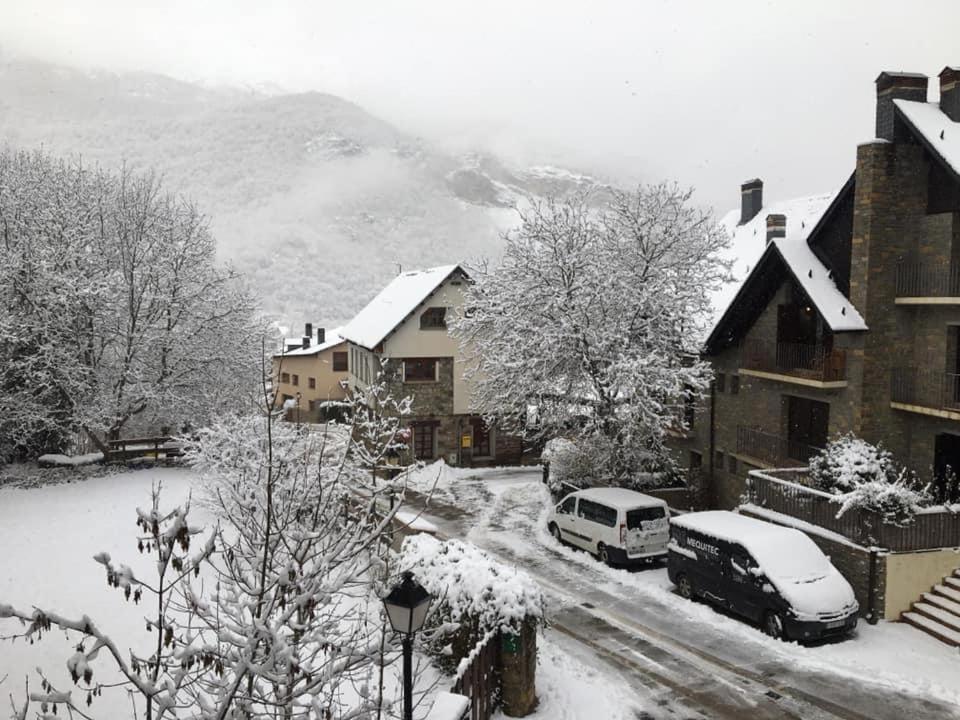 Ferienwohnung La Buhardilla De Sofia Sesué Exterior foto